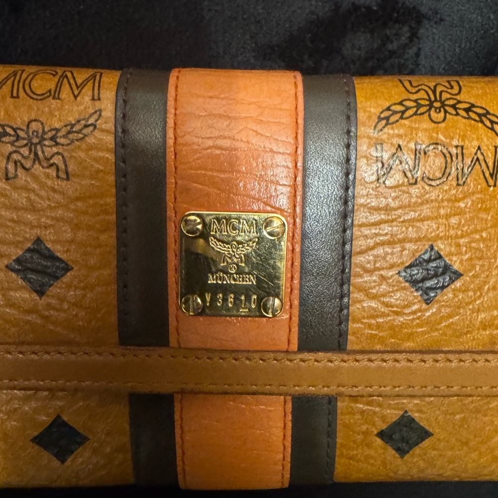 MCM Tan and Orange Wallet - Picture 5 of 8